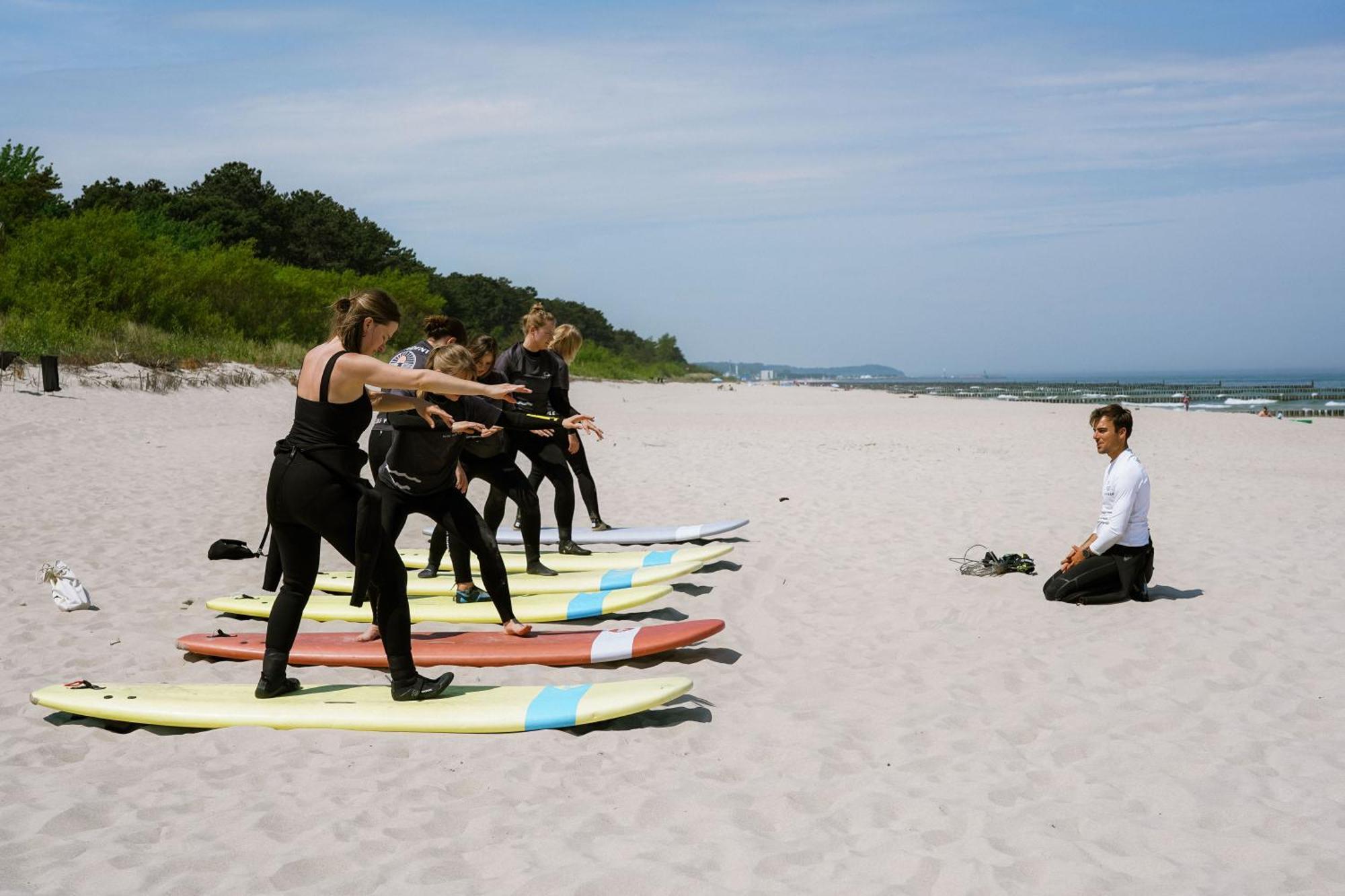 הוסטל Władysławowo Pokoje Surf People מראה חיצוני תמונה